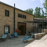 Le Moulin De Nouara 3*