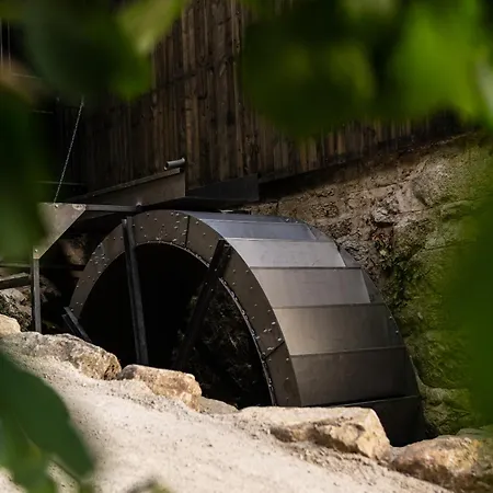 Le Moulin De Nouara Ambert
