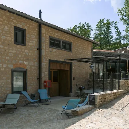 Le Moulin De Nouara 3*